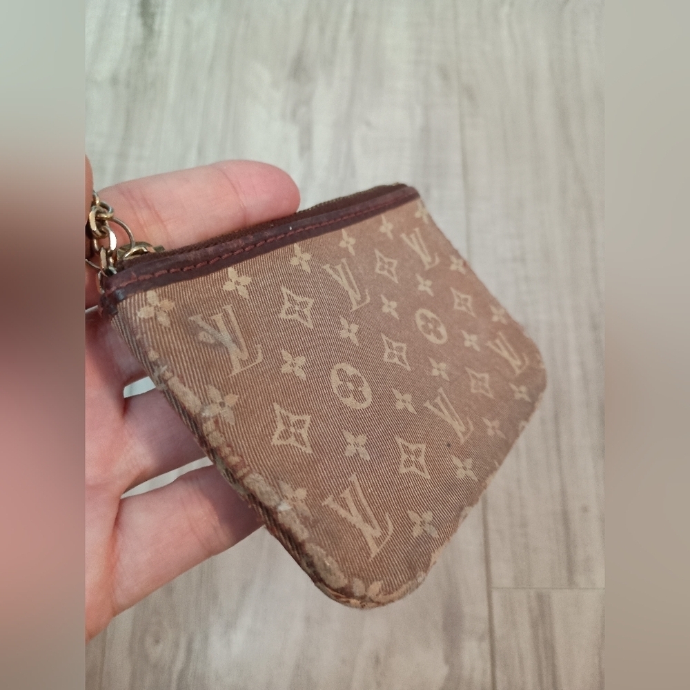 Louis Vuitton Monogram Idylle Pochette Cles Coin Case - Picture 9 of 16